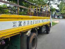 Isuzu ELF 1990 Lorry