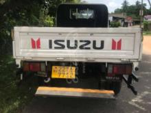 https://riyasewana.com/uploads/isuzu-elf-1995-11942561298471.jpg