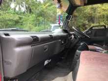 https://riyasewana.com/uploads/isuzu-elf-2001-119364612994.jpg