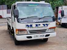Isuzu ELF 2002 Lorry