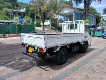 https://riyasewana.com/uploads/isuzu-elf-2002-1311221612233.jpg