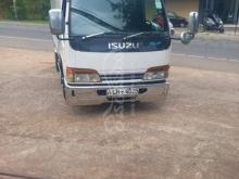 Isuzu ELF 2002 Lorry