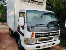 Isuzu ELF 2003 Lorry