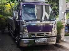 Isuzu ELF 2005 Lorry
