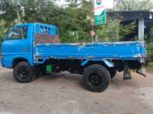 https://riyasewana.com/uploads/isuzu-elf-20052244313.jpg