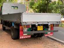 Isuzu Elf 2006 Lorry