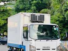 Isuzu ELF 2012 Lorry