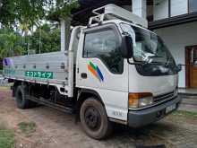 Isuzu ELF 2012 Lorry