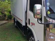 Isuzu ELF 2012 Lorry