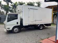 Isuzu ELF 2014 Lorry