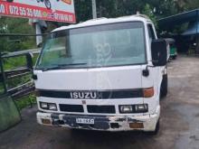 Isuzu Elf 1980 Lorry