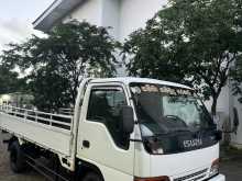 Isuzu ELF 2003 Lorry