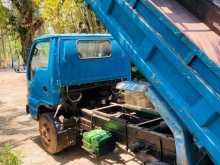 Isuzu Elf 1980 Lorry