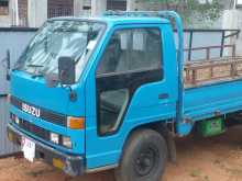 Isuzu ELF 1981 Lorry