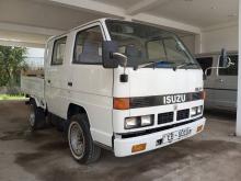 Isuzu ELF 1980 Crew Cab