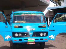 Isuzu ELF 1980 Lorry
