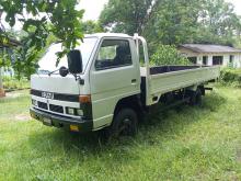 Isuzu ELF 1988 Lorry