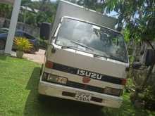 Isuzu ELF 1980 Lorry