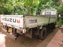 https://riyasewana.com/uploads/isuzu-elf-250-162136304332.jpg