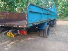 https://riyasewana.com/uploads/isuzu-elf-250-191315564413.jpg