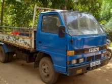 https://riyasewana.com/uploads/isuzu-elf-250-1978-98272912572.jpg