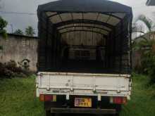 https://riyasewana.com/uploads/isuzu-elf-250-1979-211384512634.jpg
