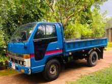 https://riyasewana.com/uploads/isuzu-elf-250-1980-1410285712552.jpg