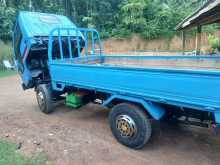 https://riyasewana.com/uploads/isuzu-elf-250-1981-1123231612494.jpg