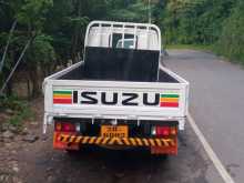 https://riyasewana.com/uploads/isuzu-elf-250-1983-209334812113.jpg