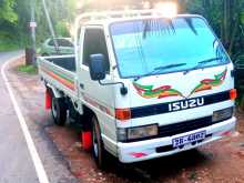 https://riyasewana.com/uploads/isuzu-elf-250-1983-229500812854.jpg