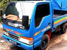 Isuzu ELF 250 Singke Wheel 1983 Lorry