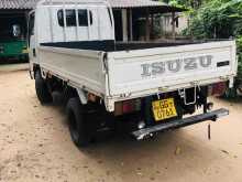 https://riyasewana.com/uploads/isuzu-elf-250-2110190122922.jpg