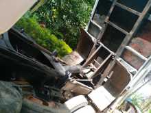 https://riyasewana.com/uploads/isuzu-elf-250-212009324073.jpg