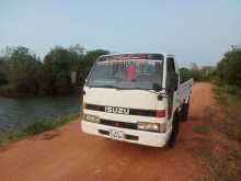https://riyasewana.com/uploads/isuzu-elf-250-241857084893.jpg