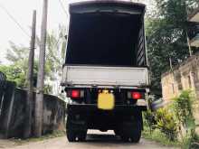 https://riyasewana.com/uploads/isuzu-elf-250-2420262622473.jpg