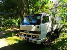 https://riyasewana.com/uploads/isuzu-elf-250-251654574472.jpg
