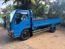 https://riyasewana.com/uploads/isuzu-elf-250-26160304782.jpg
