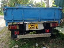 https://riyasewana.com/uploads/isuzu-elf-250-26605276524.jpg