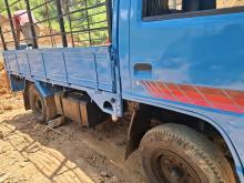 Isuzu Elf 250 1989 Truck