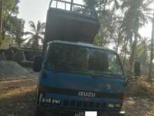 Isuzu ELF 250 1975 Lorry