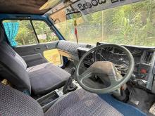 https://riyasewana.com/uploads/isuzu-elf-250-48023824981.jpg