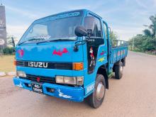 Isuzu Elf 250 10.5 Single Wheel 1980 Lorry