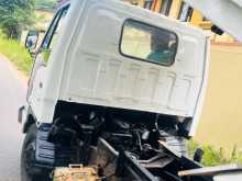 https://riyasewana.com/uploads/isuzu-elf-250-9145229602.jpg