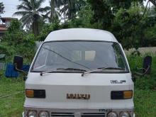 Isuzu Elf 1986 Van