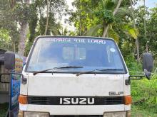Isuzu ELF 1982 Lorry