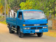 Isuzu ELF 1983 Lorry