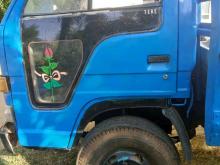 Isuzu ELF 1980 Lorry