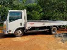 Isuzu ELF 2013 Lorry