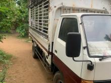 Isuzu ELF 1995 Lorry
