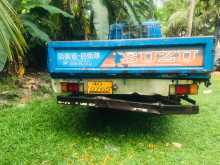 https://riyasewana.com/uploads/isuzu-elf-350-1984-2413494112742.jpg